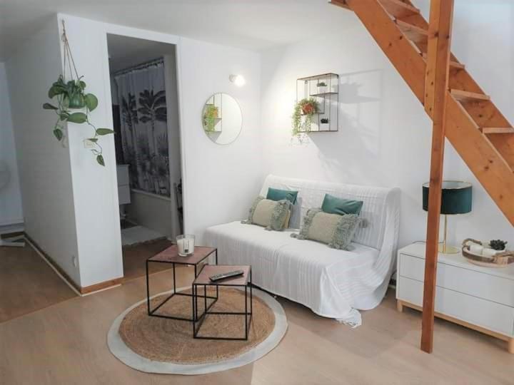 Duplex A La Gare Du Mans Bed & Breakfast เลอม็องส์ ภายนอก รูปภาพ